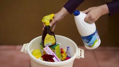 چرا مواد شوینده به پوست آسیب می‌زنند؟ 